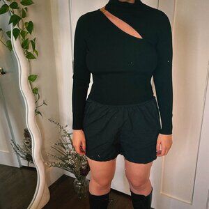 Tight black long sleeve shirt